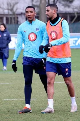 DEU, DFL, 2. FBL Hertha BSC, Training, 07.02.2024, Sportforum, Berlin, DEU, DFL, 2. FBL Hertha BSC, Training, im Bild Bradley Ibrahim (Hertha BSC Berlin 23), Aymen Barkok (Hertha BSC Berlin 18) DFL - regulations prohibit any use of Photographs as image sequences and or quasi-video Foto: Juergen Engler nordphoto GmbH