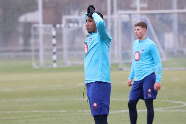 DEU, DFL, 2. FBL Hertha BSC, Training, 07.02.2024, Sportforum, Berlin, DEU, DFL, 2. FBL Hertha BSC, Training, im Bild Bradley Ibrahim (Hertha BSC Berlin 23) DFL - regulations prohibit any use of Photographs as image sequences and or quasi-video Foto: Juergen Engler nordphoto GmbH