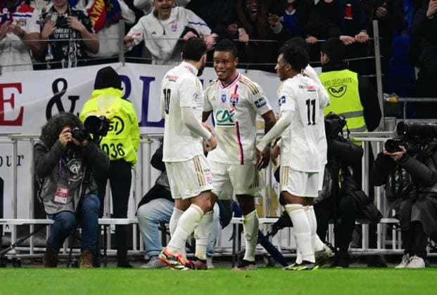Joie de Gift Orban (lyon) et de ses coÃ quipiers FOOTBALL: Olympique Lyonnais vs Lille Olympique Sporting Club - 8e Coupe de France - 07 02 2024 FredericChambert Panoramic 