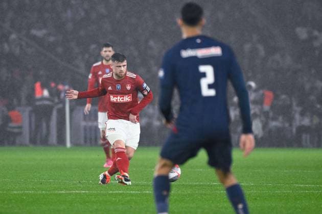 H MAGNETTI ( 8 - Brest ) during the French Cup match between Paris Saint Germain and Stade Brestois 29 at Parc des Princes on February 07, 2024 in Paris, France. ( Photo by federico pestellini panoramic ) - FOOTBALL : PSG vs Brest - Coupe de France - 07 02 2024 FedericoPestellini Panoramic 