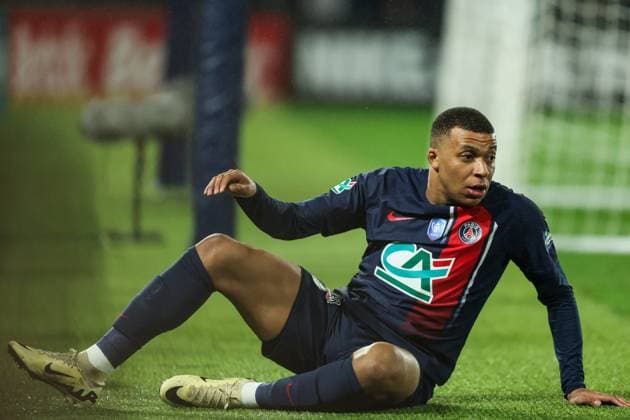 Mbappe Kylian of PSG during the French Cup match between Paris Saint Germain and Stade Brestois 29 at Parc des Princes on February 07, 2024 in Paris, France. ( Photo by Ibrahim Ezzat panoramic ) - FOOTBALL : Paris SG vs Brest - Coupe de France - 07 02 2024 IbrahimEzzat Panoramic 