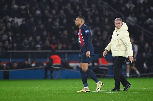 K Mbappe ( 7 - PSG ) during the French Cup match between Paris Saint Germain and Stade Brestois 29 at Parc des Princes on February 07, 2024 in Paris, France. ( Photo by federico pestellini panoramic ) - FOOTBALL : PSG vs Brest - Coupe de France - 07 02 2024 FedericoPestellini Panoramic 