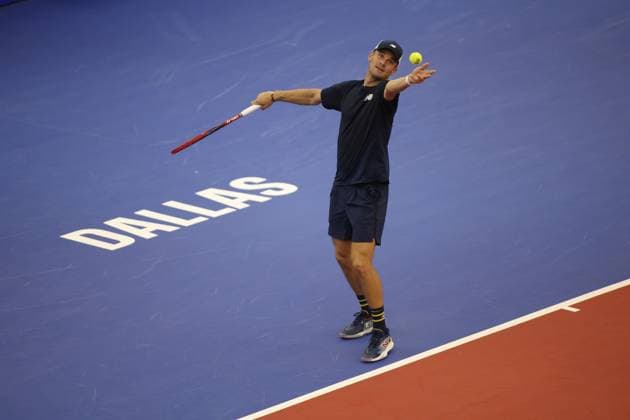 Sport Bilder des Tages DALLAS, TX - FEBRUARY 07: Tommy Paul (USA) serves during the Dallas Open on February 7, 2024 at Styslinger Altec Tennis Complex in Dallas, TX. (Photo by George Walker Icon Sportswire) TENNIS: FEB 07 Dallas Open EDITORIAL USE ONLY Icon24020778