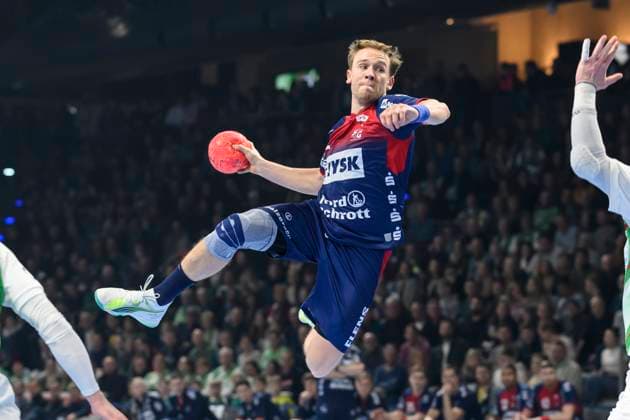 Sport Themen der Woche KW06 Sport Bilder des Tages Simon Pytlick (SG Flensburg-Handewitt, 02), im Angriff, Fuechse Berlin vs SG Flensburg-Handewitt, HBL, Handball, Max Schmeling Halle, 08.02. 2024, Foto: HMB Media Uwe Koch *** Simon Pytlick SG Flensburg Handewitt, 02 , in attack, Fuechse Berlin vs SG Flensburg Handewitt, HBL, Handball, Max Schmeling Halle, 08 02 2024, Photo HMB Media Uwe Koch Copyright: HMBxMedia UwexKoch