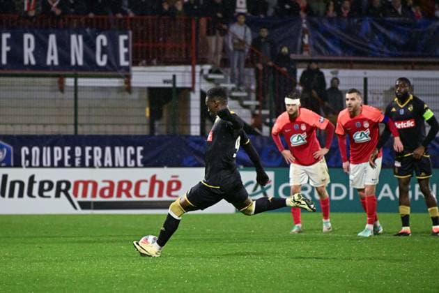 Balogun Folarin ( 9 - Monaco ) scores his penalty during the French Cup match between Quevilly Rouen Metropole and AS Monaco at Stade Robert Diochon on February 08, 2024 in Rouen, France. ( Photo by federico pestellini panoramic ) - FOOTBALL : Rouen vs Monaco - Coupe de France - 08 02 2024 FedericoPestellini Panoramic 