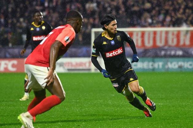 Minamino Takumi ( 10 - Monaco ) during the French Cup match between FC Rouen Metropole and AS Monaco at Stade Robert Diochon on February 08, 2024 in Rouen, France. ( Photo by federico pestellini panoramic ) - FOOTBALL : Rouen vs Monaco - Coupe de France - 08 02 2024 FedericoPestellini Panoramic 