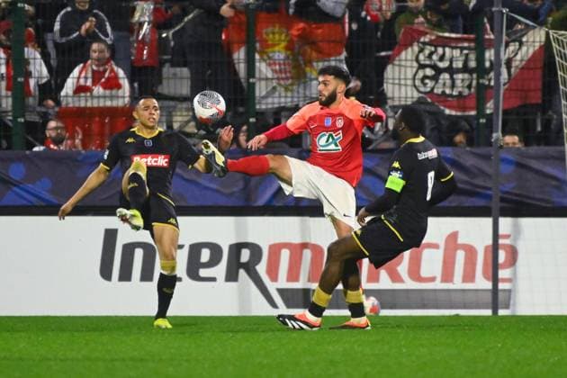 VANDERSON De Oliveira ( 2 - Monaco ) - Fofana Youssouf ( 8 - Monaco ) and Ahmad Allee ( 8 - Rouen ) during the French Cup match between FC Rouen Metropole and AS Monaco at Stade Robert Diochon on February 08, 2024 in Rouen, France. ( Photo by federico pestellini panoramic ) - FOOTBALL : Rouen vs Monaco - Coupe de France - 08 02 2024 FedericoPestellini Panoramic 