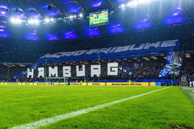 Choreografie Fans Ultras Hamburger SV GER, Hamburger SV vs. Hannover 96, Fussball, 2. Bundesliga, Spieltag 21, Saison 2023 2024, 09.02.2024 DFL REGULATIONS PROHIBIT ANY USE OF PHOTOGRAPHS AS IMAGE SEQUENCES AND OR QUASI-VIDEO GER, Hamburger SV vs. Hannover 96, Fussball, 2. Bundesliga, Spieltag 21, Saison 2023 2024, 09.02.2024 Hamburg