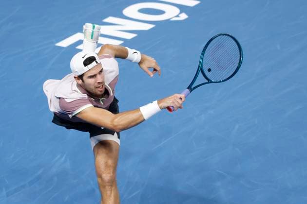 TENNIS OPEN 13 PHOTOPQR LA PROVENCE PENNANT Franck ; Marseille ; 09 02 2024 ; Tennis : OPEN 13 Provence 2024 au Palais des sports de Marseille Match Zhizhen ZHANG (CHN) vs Karen KHACANOV (photo)