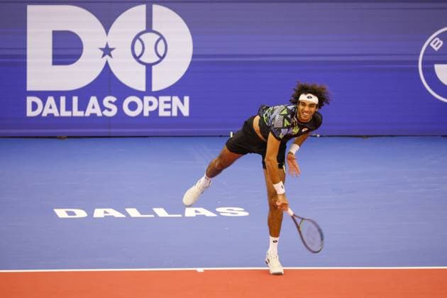 DALLAS, TX - FEBRUARY 09: Skander Mansouri (TUN) serves during the Dallas Open on February 9, 2024 at Styslinger Altec Tennis Complex in Dallas, TX. (Photo by George Walker Icon Sportswire) TENNIS: FEB 09 Dallas Open EDITORIAL USE ONLY Icon24020906