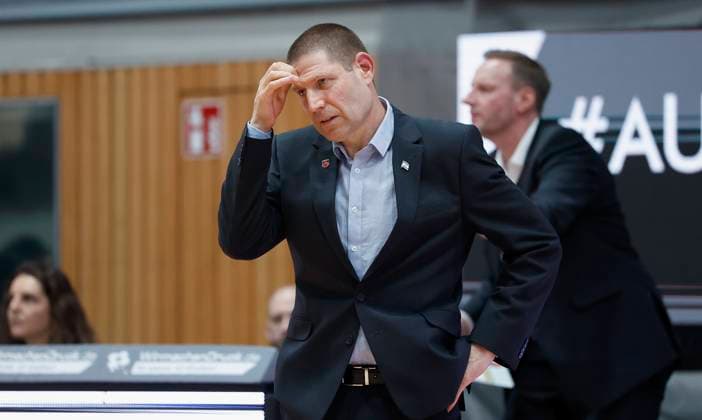 Head-Coach Oren Amiel (Bamberg Baskets). 09.02.2024, Basketball, BBL, Wuerzburg Baskets - Bamberg Baskets, GER, Wuerzburg, tectake Arena. Copyright: HMBxMedia xHeikoxBecker