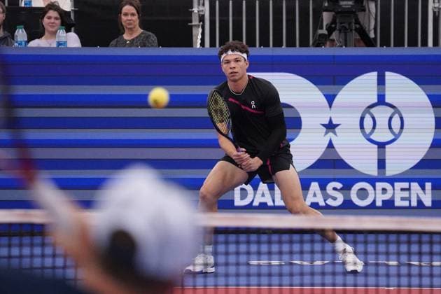 February 10, 2024, Dallas, Texas, United States: February 10, 2024, Dallas, Texas, United States: Ben Shelton (USA) hits a backhand against Tommy Paul (USA) in men s Singles quarter final match during the Dallas Open at the Styslinger ALTEC Tennis Center on the campus of Southern Methodist University. on Wednesday February 10, 2024 in Dallas, Texas, United States. Dallas United States - ZUMAe321 20240210_zsa_e321_019 Copyright: xJavierxVicenciox xEyepixxGroupx