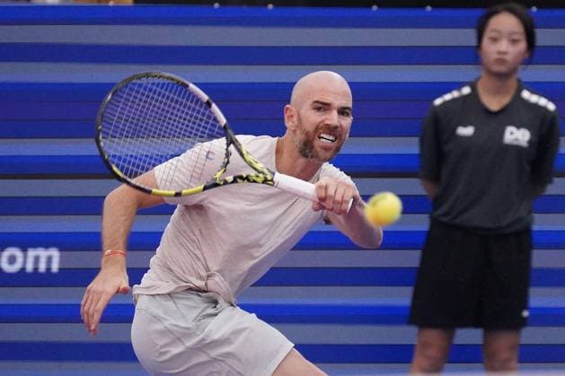 February 10, 2024, Dallas, Texas, United States: February 10, 2024, Dallas, Texas, United States: Adrian Mannarino (FRA) hits a backhand against Marcos Giron (USA) in men s Singles quarter final match during the Dallas Open at the Styslinger ALTEC Tennis Center on the campus of Southern Methodist University. on Wednesday February 10, 2024 in Dallas, Texas, United States. Dallas United States - ZUMAe321 20240210_zsa_e321_026 Copyright: xJavierxVicenciox xEyepixxGroupx