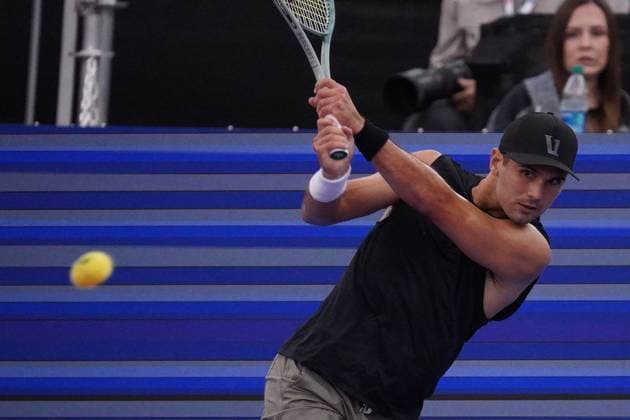 February 10, 2024, Dallas, Texas, United States: February 10, 2024, Dallas, Texas, United States: Marcos Giron (USA) hits a backhand against Adrian Mannarino (FRA) in men s Singles quarter final match during the Dallas Open at the Styslinger ALTEC Tennis Center on the campus of Southern Methodist University. on Wednesday February 10, 2024 in Dallas, Texas, United States. Dallas United States - ZUMAe321 20240210_zsa_e321_030 Copyright: xJavierxVicenciox xEyepixxGroupx