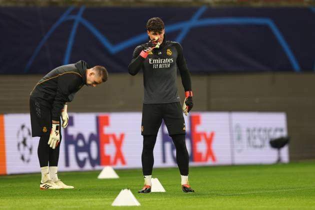 Abschlusstraining Real Madrid UEFA Champions League Leipzig, 12.02.2024, Red Bull Arena, Fußball, Männer, Saison 2023 2024, UEFA Champions League, Achtelfinale, Abschlusstraining Real Madrid , Im Bild: Aufwärmen Real Madrid, Torwart Kepa Arrizabalaga (25, Real) ,
