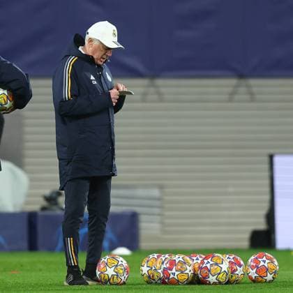 Abschlusstraining Real Madrid UEFA Champions League Leipzig, 12.02.2024, Red Bull Arena, Fußball, Männer, Saison 2023 2024, UEFA Champions League, Achtelfinale, Abschlusstraining Real Madrid , Im Bild: Trainer Carlo Ancelotti, Real Madrid ,