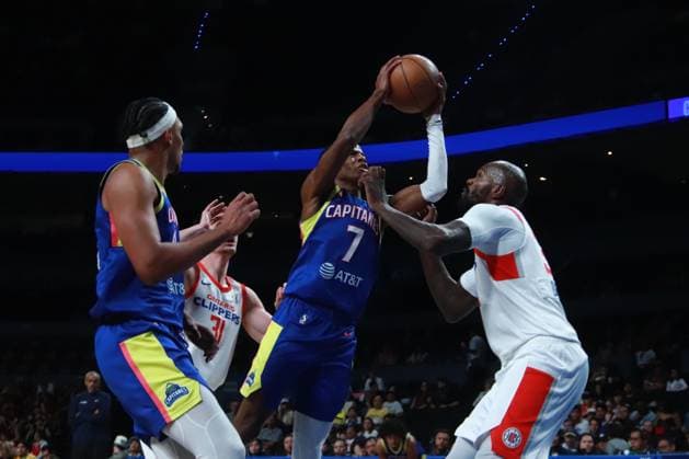 February 11, 2024, Mexico City, Ciudad de Mexico, Mexico: February 11, 2024 in Mexico City, Mexico: Iverson Molinar (7) of Capitanes drives to the basket during the NBA, Basketball Herren, USA G League match between Mexico City Capitanes and Ontario Clippers at Mexico City Arena. on February 11, 2024. In Mexico City, Mexico. Mexico City Mexico - ZUMAe321 20240211_zsa_e321_033 Copyright: xCarlosxSantiago xEyepixxGroupx