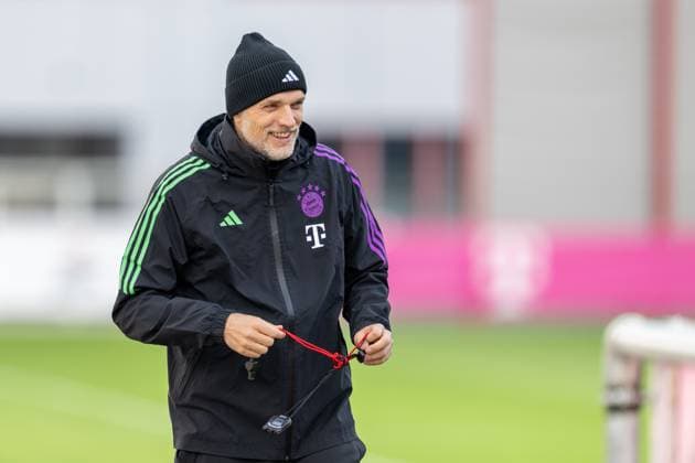 Cheftrainer Thomas Tuchel (FC Bayern Muenchen), Abschlusstraining vor dem Champions League-Spiel, Achtelfinale Hinspiel gegen Lazio Rom, Saison 2023 2024 an der Saebener Strasse. 13.02.2024 DFB regulations prohibit any use of photographs as image sequences and or quasi-video Muenchen Bayern Deutschland
