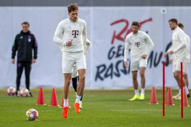 Leon Goretzka 8 (FC Bayern Muenchen), Abschlusstraining vor dem Champions League-Spiel, Achtelfinale Hinspiel gegen Lazio Rom, Saison 2023 2024 an der Saebener Strasse. 13.02.2024 DFB regulations prohibit any use of photographs as image sequences and or quasi-video Muenchen Bayern Deutschland