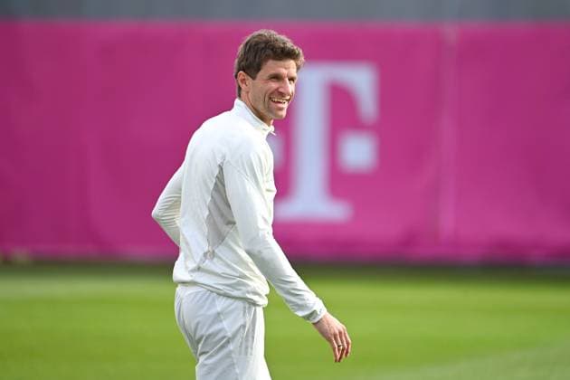 Thomas MUELLER (MÜLLER,Bayern Muenchen). Aktion,Einzelbild,angeschnittenes Einzelmotiv,Halbfigur,halbe Figur Fussball Champions League Achtelfinale. Lazio Rom - FC Bayern Muenchen ABSCHLUSSTRAINING am 13.02.2024,