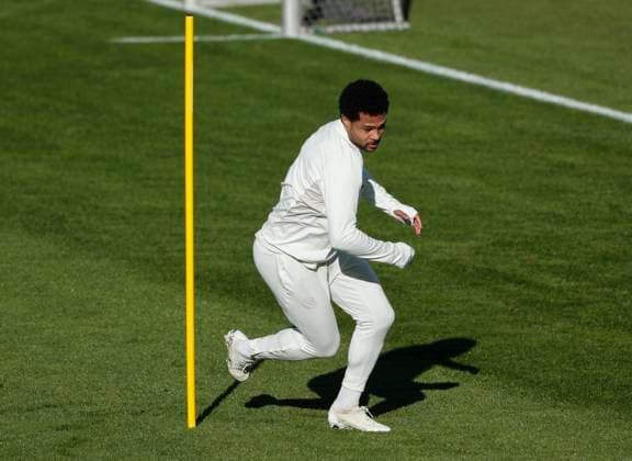 13.02.2024, FC Bayern Training, Saebenerstrasse Muenchen, Fussball im Bild: Serge Gnabry (FC Bayern Muenchen) im Aufbautraining Nur für journalistische Zwecke! Only for editorial use! DFL regulations prohibit any use of photographs as image sequences and or quasi-video.