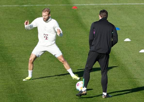 13.02.2024, FC Bayern Training, Saebenerstrasse Muenchen, Fussball im Bild: Konrad Laimer (FC Bayern Muenchen) im Aufbautraining Nur für journalistische Zwecke! Only for editorial use! DFL regulations prohibit any use of photographs as image sequences and or quasi-video.