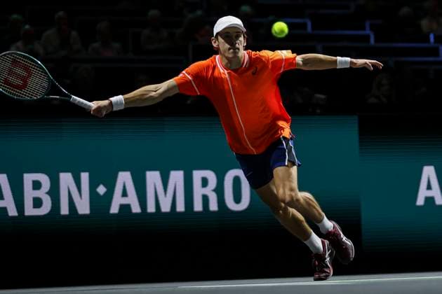 ABN AMRO Open 2024 - Day 2 Alex de Minaur of Australia during the match against Sebastian Korda of the USA, at day 2 of the ABN AMRO Open 2024 a professional tennis ATP, Tennis Herren 500 tournament game at Ahoy Arena on February 13, 2024 in Rotterdam, the Netherlands. Rotterdam Netherlands  Copyright: xNicolasxEconomoux originalFilename:economou-abnamroo240213_npO0n.jpg