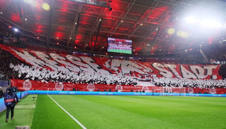RB Leipzig - Real Madrid Champions League Leipzig, 13.02.2024, Red Bull Arena, Fussball, UEFA Champions League, Achtelfinale , RB Leipzig vs. Real Madrid , Im Bild: Fans von RB Leipzig. , Only editorial use. , UEFA regulations prohibit any use of photographs as image sequences and or quasi-video ,