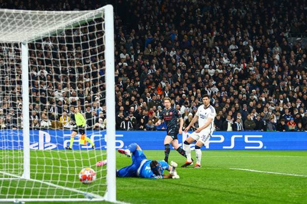 Kevin De Bruyne of Manchester City scores for their side to make it 1-0 FC Copenhagen v Manchester City, UEFA Champions League, Round of 16, First Leg, Football, Parken Stadium, Copenhagen, Denmark - 13 Feb 2024 EDITORIAL USE ONLY No use with unauthorised audio, video, data, fixture lists, club league logos or live services. Online in-match use limited to 120 images, no video emulation. No use in betting, games or single club league player publications.  Copyright: xKieranxMcManus Shutterstockx 14343227am
