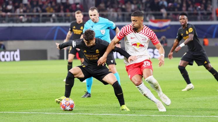 RB Leipzig - Real Madrid Champions League Leipzig, 13.02.2024, Red Bull Arena, Fussball, UEFA Champions League, Achtelfinale , RB Leipzig vs. Real Madrid , Im Bild von links: Brahim Diaz (21, Real), Benjamin Henrichs (39, RB Leipzig). , Only editorial use. , UEFA regulations prohibit any use of photographs as image sequences and or quasi-video ,