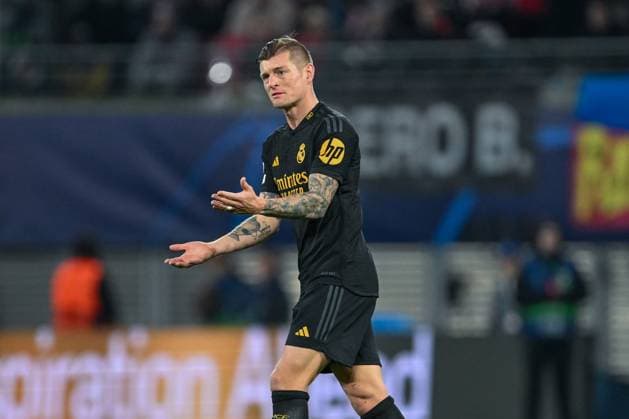 Champions League: RB Leipzig - Real Madrid am 13.02.2023 in der Red Bull Arena in Leipzig Toni Kroos (Real Madrid) unzufrieden, enttäuscht, enttaeuscht, niedergeschlagen.