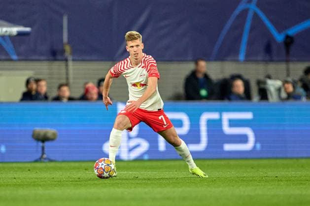 13.02.2024, Fußball, Männer, Champions League, Achtelfinale, 2023 2024, Hinspiel, RB Leipzig - Real Madrid Dani Olmo (7, RB Leipzig), Freisteller, Aktion, mit Ball Leipzig Red Bull Arena Sachsen Deutschland