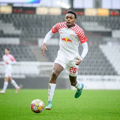 Leipzigs Chilohem Onuoha. Fussball UEFA Youth League, Zwischenrunde: FC Midtjylland U19 - RB Leipzig U19. 06. Februar 2024: Herning, MCH Arena. FC Midtjylland U19 - RB Leipzig U19 *** Leipzigs Chilohem Onuoha Football UEFA Youth League, Intermediate Round FC Midtjylland U19 RB Leipzig U19 06 February 2024 Herning, MCH Arena FC Midtjylland U19 RB Leipzig U19