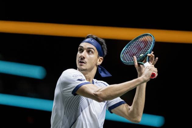 ROTTERDAM - Lorenzo Sonego (ITA) in action against Grigor Dimitrov (BUL) on the third day of the ABN AMRO Open tennis tournament in Ahoy. ANP SANDER KONING Third day 2024 xVIxANPxSportx xxANPxIVx 491099987 originalFilename: 491099987.jpg