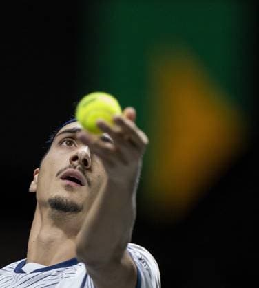 ROTTERDAM - Lorenzo Sonego (ITA) in action against Grigor Dimitrov (BUL) on the third day of the ABN AMRO Open tennis tournament in Ahoy. ANP SANDER KONING Third day 2024 xVIxANPxSportx xxANPxIVx 491100466 originalFilename: 491100466.jpg