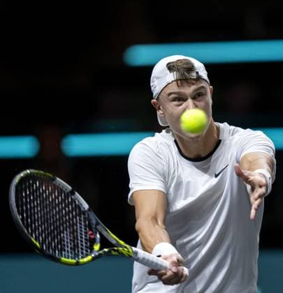 ROTTERDAM - Holger Rune (DEN) in action against Roman Safiullin (RUS) on the third day of the ABN AMRO Open tennis tournament in Ahoy. ANP SANDER KONING Third day 2024 xVIxANPxSportx xxANPxIVx 491103016 originalFilename: 491103016.jpg