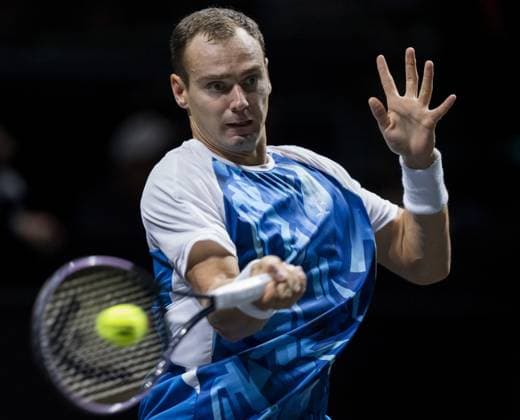 ROTTERDAM - Roman Safiullin (RUS) in action against Holger Rune (DEN) on the third day of the ABN AMRO Open tennis tournament in Ahoy. ANP SANDER KONING Third day 2024 xVIxANPxSportx xxANPxIVx 491104565 originalFilename: 491104565.jpg