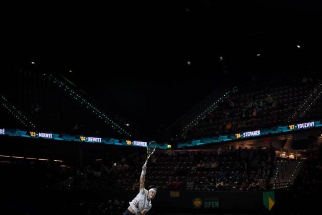 ROTTERDAM - Holger Rune (DEN) in action against Roman Safiullin (RUS) on the third day of the ABN AMRO Open tennis tournament in Ahoy. ANP SANDER KONING Third day 2024 xVIxANPxSportx xxANPxIVx 491109094 originalFilename: 491109094.jpg