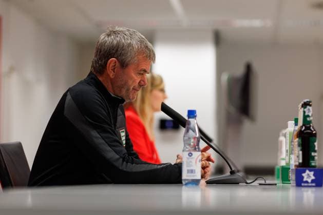Friedhelm Funkel (Trainer 1.FC Kaiserslautern), Pressekonferenz, 1. FC Kaiserslautern , Fussball, 2. Bundesliga, Saison 2023 2024, 14.02.2024 Friedhelm Funkel (Trainer 1.FC Kaiserslautern), Pressekonferenz, 1. FC Kaiserslautern , Fussball, 2. Bundesliga, Saison 2023 2024, 14.02.2024 Kaiserslautern