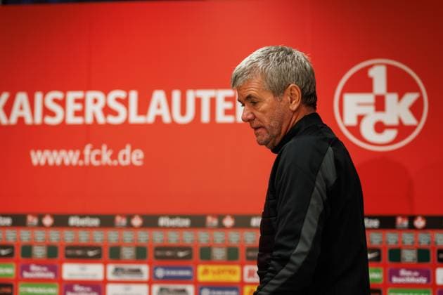 Friedhelm Funkel (Trainer 1.FC Kaiserslautern), Pressekonferenz, 1. FC Kaiserslautern , Fussball, 2. Bundesliga, Saison 2023 2024, 14.02.2024 Friedhelm Funkel (Trainer 1.FC Kaiserslautern), Pressekonferenz, 1. FC Kaiserslautern , Fussball, 2. Bundesliga, Saison 2023 2024, 14.02.2024 Kaiserslautern