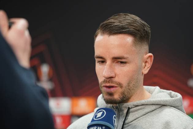 Pressekonferenz SC Freiburg in Lens, Frankreich - PK mit Trainer Christian Streich und Freiburgs Christian Günter vor dem Spiel in der Europa League 2023 2024, K.-o.-Runden Play-offs gegen den RC Lens im Bollaert-Delelis (Lens) Guenter, Fussball, Herren Copyright: xJoeranxSteinsiekx