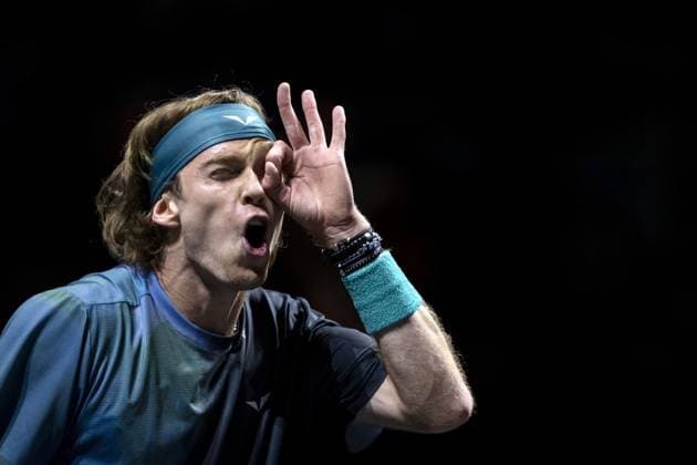 Bilder des Jahres 2024, Sport 02 Feburar Sport Themen der Woche KW07 Sport Bilder des Tages ROTTERDAM - Andrey Rublev (RUS) in action against Felix Auger-Aliassime (CAN) on the third day of the ABN AMRO Open tennis tournament in Ahoy. ANP SANDER KONING Third day 2024 xVIxANPxSportx xxANPxIVx 491128164 originalFilename: 491128164.jpg
