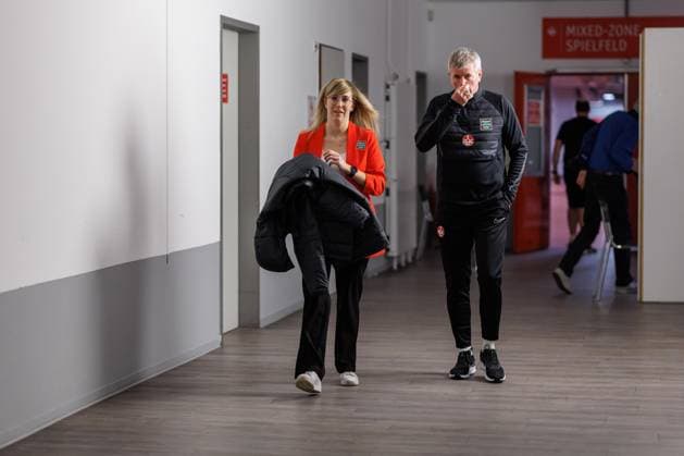 Friedhelm Funkel (Trainer 1.FC Kaiserslautern) ist in Kaiserslautern angekommen, Training, 1. FC Kaiserslautern , Fussball, 2. Bundesliga, Saison 2023 2024, 14.02.2024 Friedhelm Funkel (Trainer 1.FC Kaiserslautern), Training, 1. FC Kaiserslautern , Fussball, 2. Bundesliga, Saison 2023 2024, 14.02.2024 Kaiserslautern