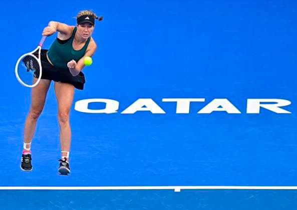 Qatar TotalEnergies Open - Day 5 Danielle Collins is in action during her quarter-final match against Anastasia Pavlyuchenkova at the WTA, Tennis Damen 1000-Qatar TotalEnergies Open tennis tournament at the Khalifa International Tennis Complex in Doha, Qatar, on February 15, 2024. DOHA Qatar  Copyright: xNoushadxThekkayilx originalFilename:varittyakkal-qatartot240215_npKF3.jpg