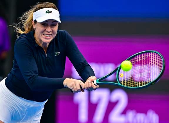 Qatar TotalEnergies Open - Day 5 Anastasia Pavlyuchenkova is reacting during her first-round match against Danielle Collins of the US at the WTA, Tennis Damen 1000-Qatar TotalEnergies Open tennis tournament at the Khalifa International Tennis Complex in Doha, Qatar, on February 15, 2024. DOHA Qatar  Copyright: xNoushadxThekkayilx originalFilename:varittyakkal-qatartot240215_npvBo.jpg