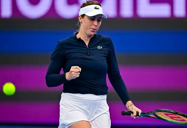 Qatar TotalEnergies Open - Day 5 Anastasia Pavlyuchenkova is reacting during her first-round match against Danielle Collins of the US at the WTA, Tennis Damen 1000-Qatar TotalEnergies Open tennis tournament at the Khalifa International Tennis Complex in Doha, Qatar, on February 15, 2024. DOHA Qatar  Copyright: xNoushadxThekkayilx originalFilename:varittyakkal-qatartot240215_npYpN.jpg