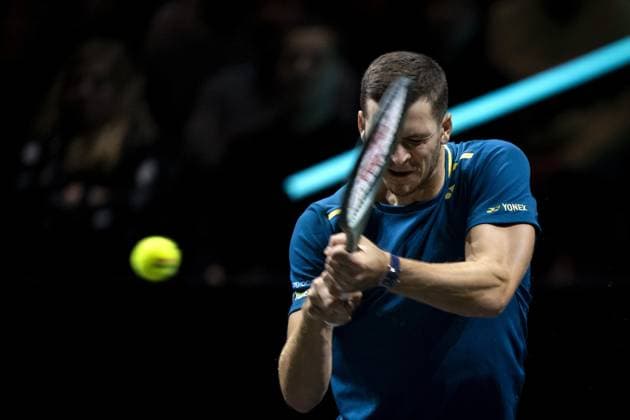 ROTTERDAM - Hubert Hurkacz (POL) in action against Tallon Greekpoor on the fourth day of the ABN AMRO Open tennis tournament in Ahoy. ANP SANDER KONING ABN AMRO Open 2024 xVIxANPxSportx xxANPxIVx 491175671 originalFilename: 491175671.jpg