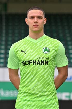 14.02.2024 - SpVgg Greuther Fürth ( Kleeblatt Spielvereinigung ) - 2. Fussball Bundesliga - Saison 2023 2024 - Fototermin Porträttermin Vorstellung Präsentation Pressetermin - - Einzelbild Einzelfoto Portrait Porträt Kopfbild - Semir Kaymakci (42, SpVgg Greuther Fürth )