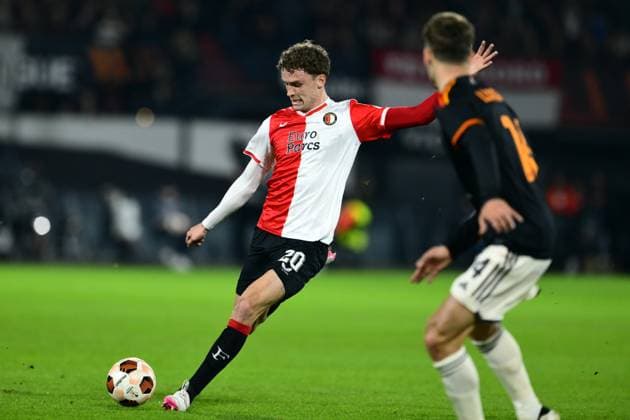 ROTTERDAM - Mats Wieffer of Feyenoord during the UEFA Europa League play-off match between Feyenoord and AS Roma at Feyenoord Stadion de Kuip on February 15, 2024 in Rotterdam, Netherlands. ANP OLAF KRAAK UEFA Europa League - Play-offs First leg 2022 2023 xVIxANPxSportx xxANPxIVx 491192271 originalFilename: 491192271.jpg