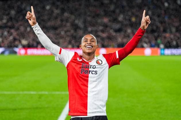 UEFA Europa League: Feyenoord v AS Roma Rotterdam - Igor Paixao of Feyenoord celebrates the 1-0 during the 1st leg of the UEFA Europa League Knockout Round Play-offs between Feyenoord v AS Roma at Stadion Feijenoord De Kuip on 15 February 2024 in Rotterdam, The Netherlands. Copyright: xYannickxVerhoevenx